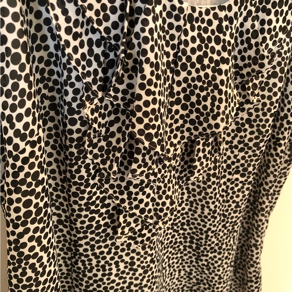 White House Black Market Ruffle Blouse - size L - Picture 3 of 6